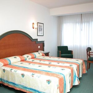 Basic Twin Room